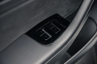 Tesla Model 3 Standard Range Plus RWD