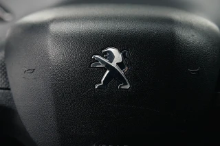 Peugeot 208 1.2 VTi Access