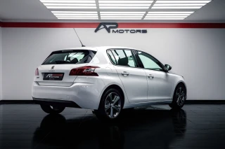 Peugeot 308 1.6 e-HDi Active J17