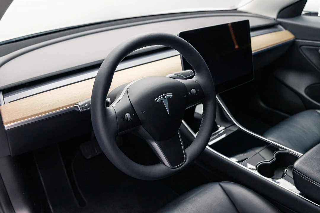 Tesla Model 3 Long-Range Dual Motor AWD