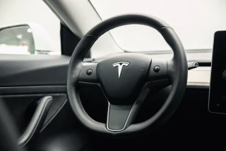 Tesla Model 3 Standard Range Plus RWD