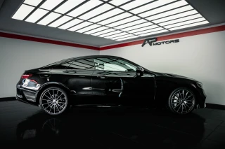 Mercedes-Benz E 220 d AMG Line