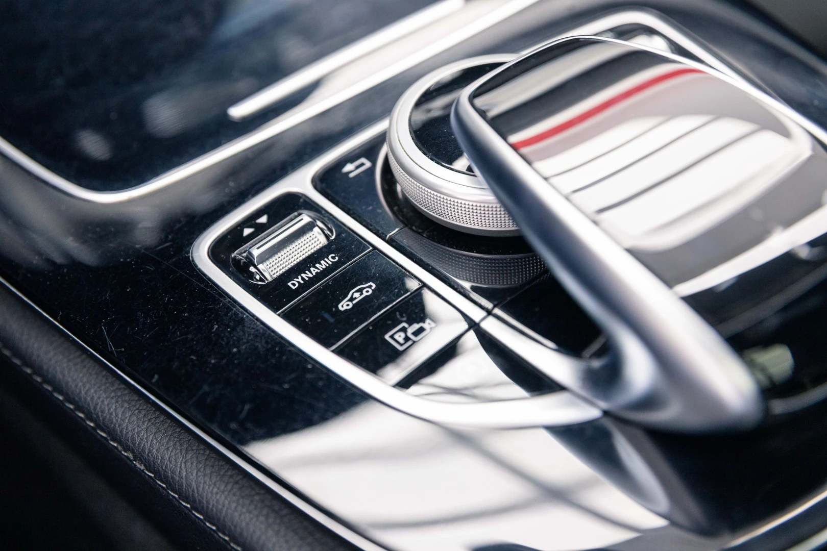 Mercedes-Benz E 220 D AMG