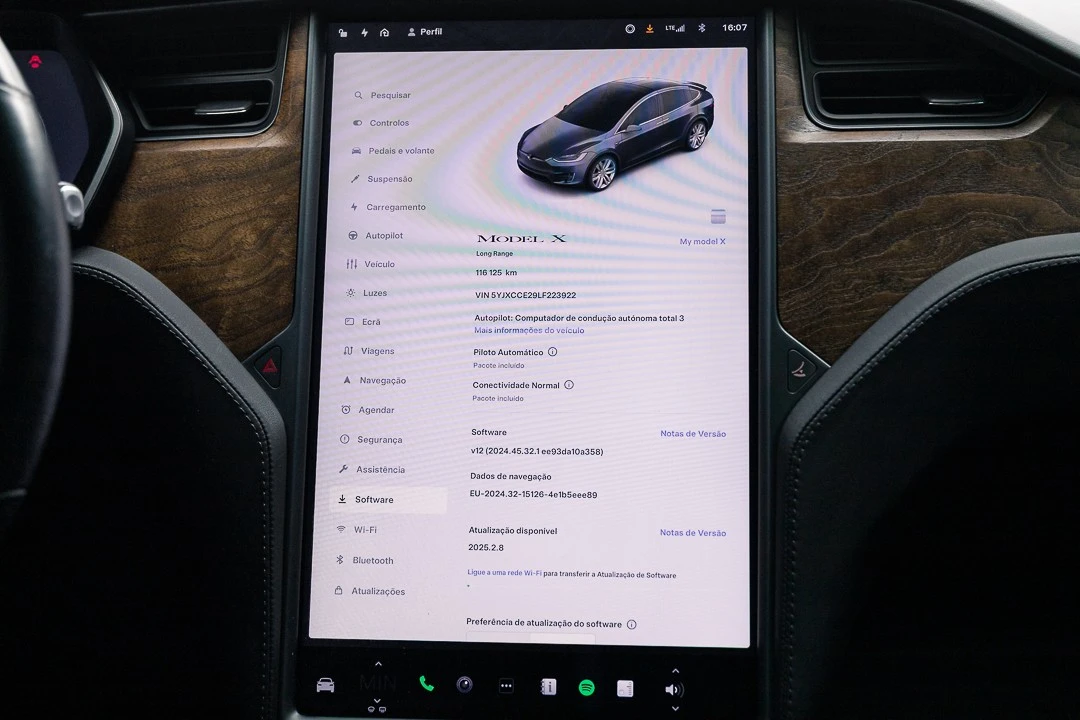 Tesla Model X 100D