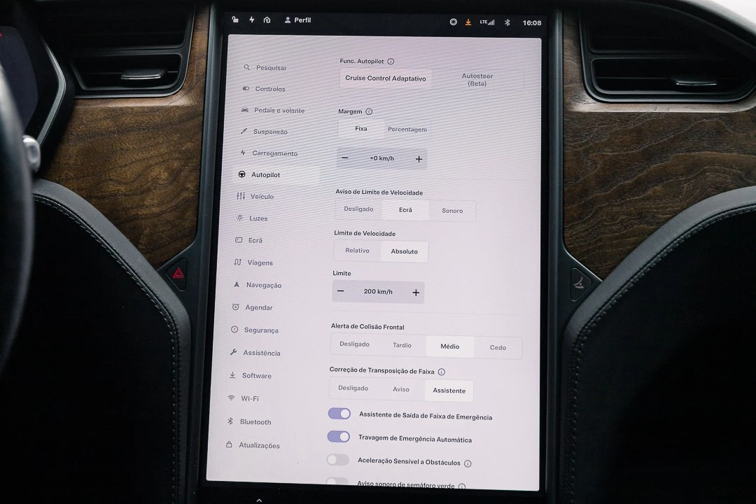 Tesla Model X 100D