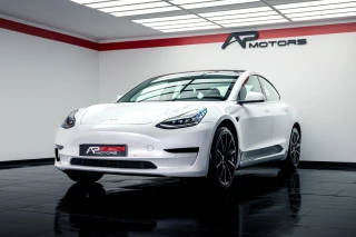 Tesla Model 3 Standard Range Plus RWD