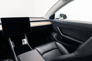 Tesla Model 3 Long-Range Dual Motor AWD