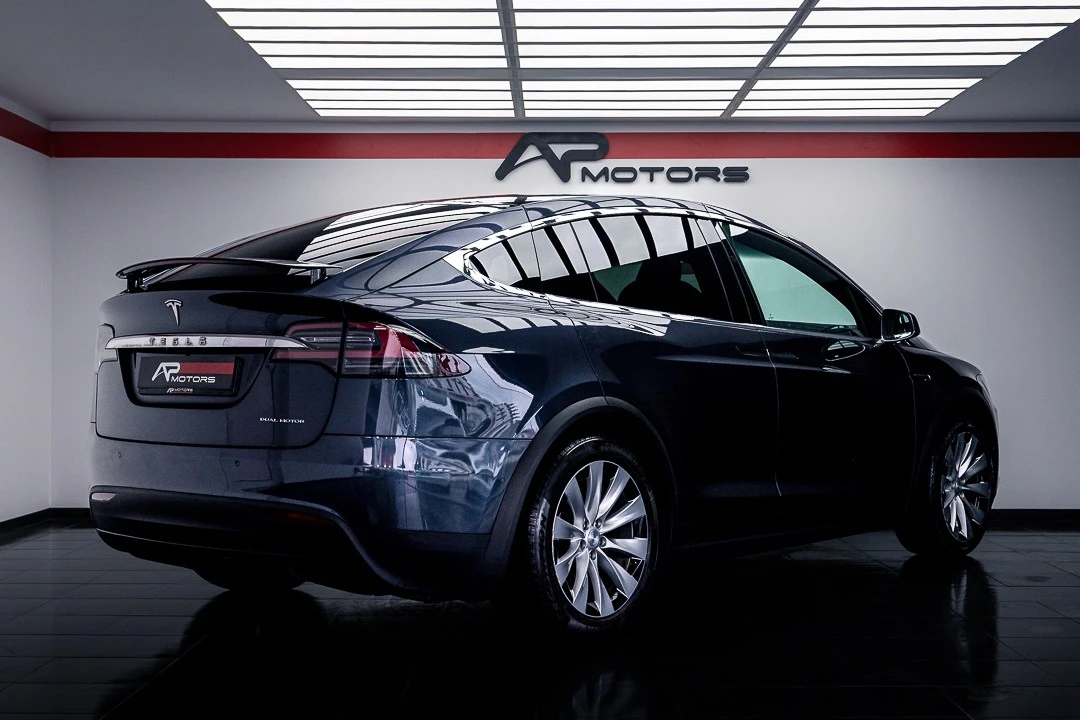 Tesla Model X 100D