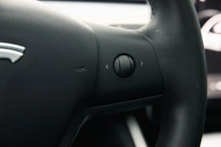 Tesla Model 3 Standard Range Plus RWD