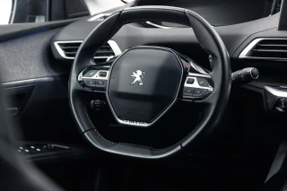 Peugeot 5008 1.5 BlueHDi Allure EAT8