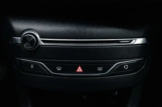 Peugeot 308 1.6 e-HDi Active J17