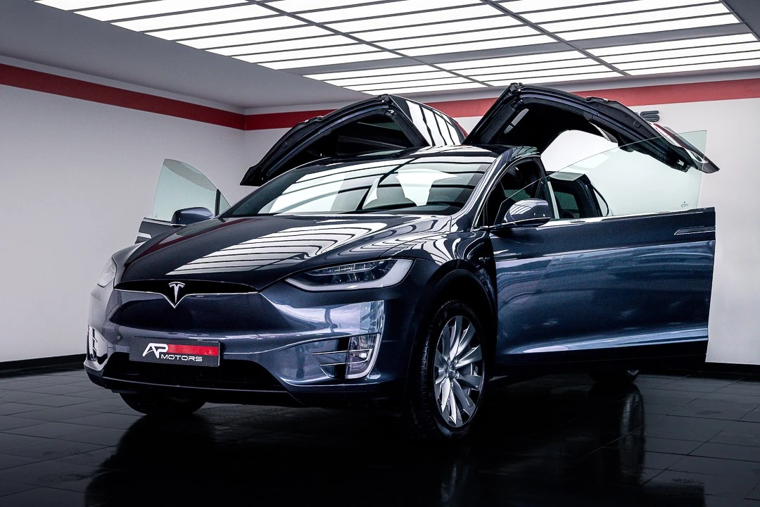 Tesla Model X 100D
