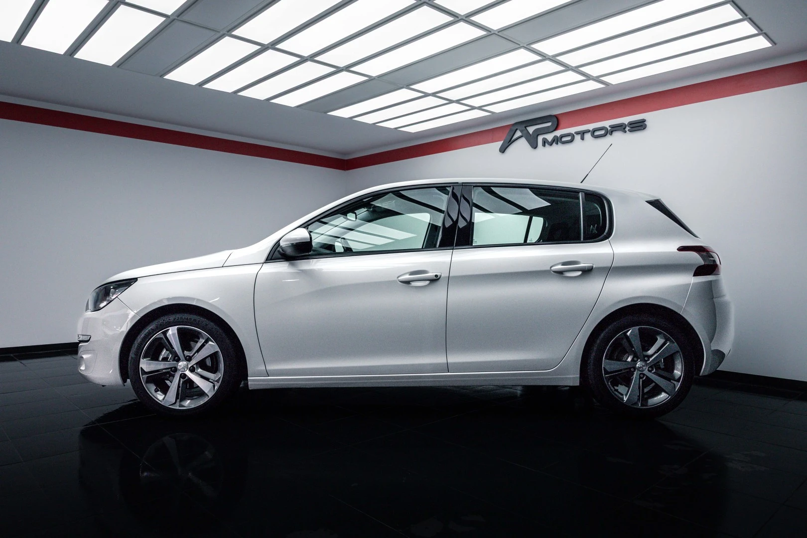 Peugeot 308 1.6 e-HDi Active J17