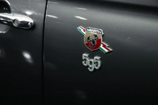 Abarth 595 SCUDERIA ITALIA