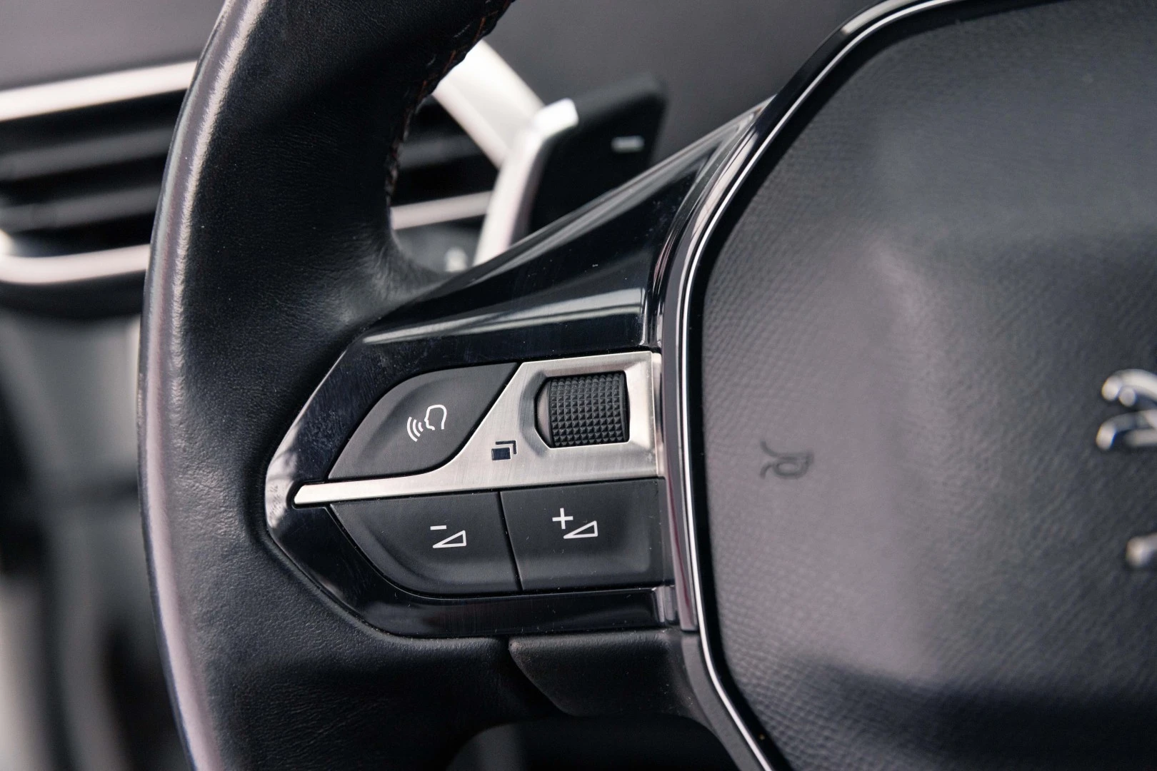 Peugeot 3008 1.6 BlueHDi Style EAT6