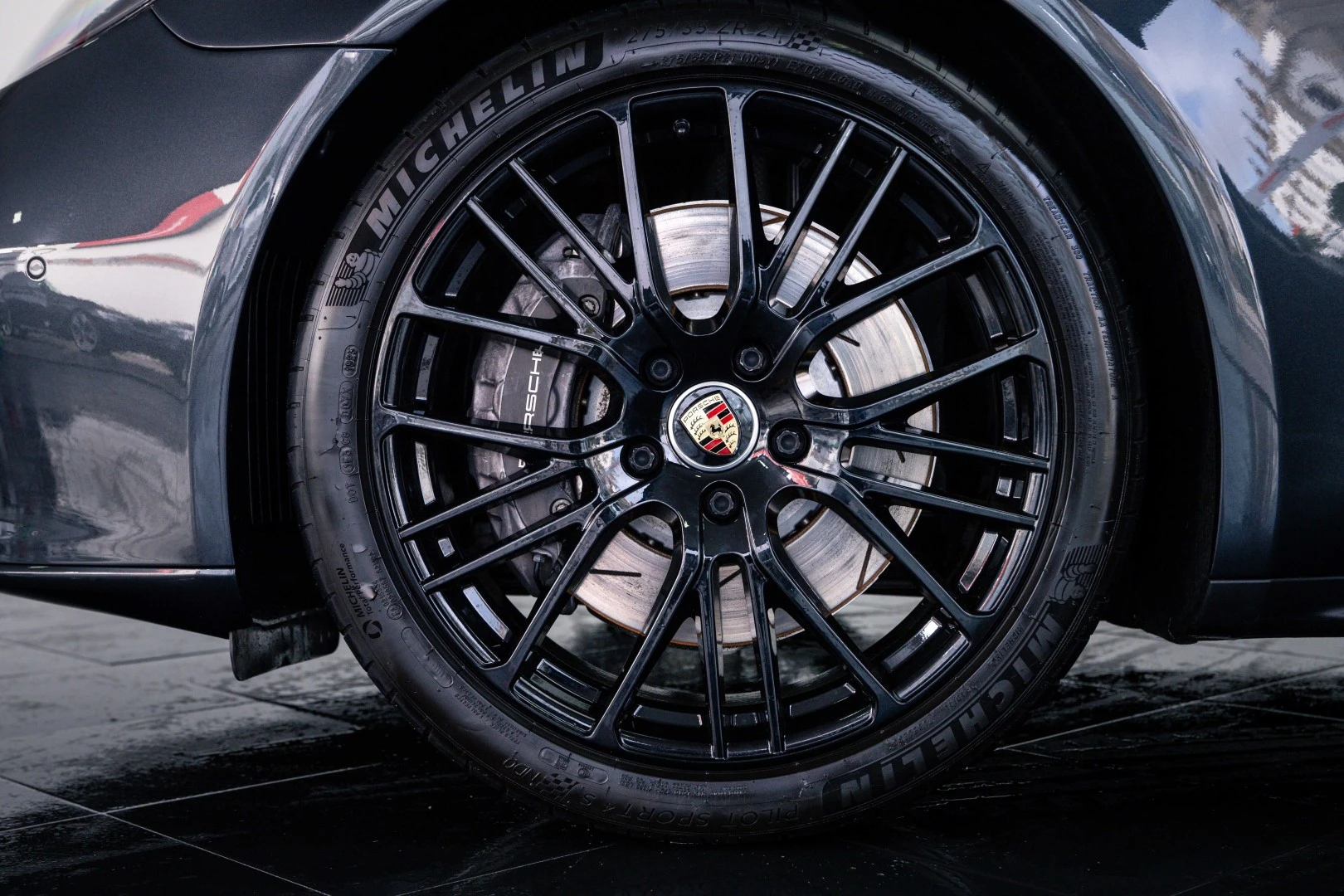 Porsche Panamera Sport Turismo 4 E-Hybrid Platinum Edition