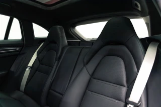 Porsche Panamera Sport Turismo 4 E-Hybrid Platinum Edition