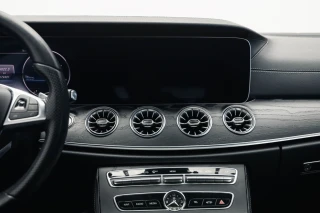 Mercedes-Benz E 220 d AMG Line