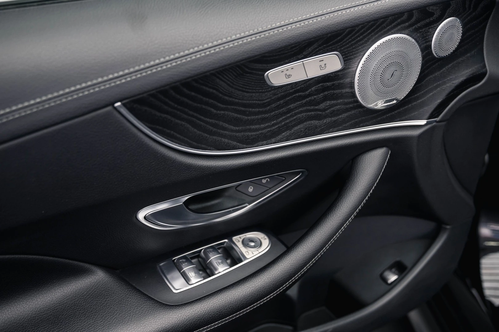 Mercedes-Benz E 220 d AMG Line