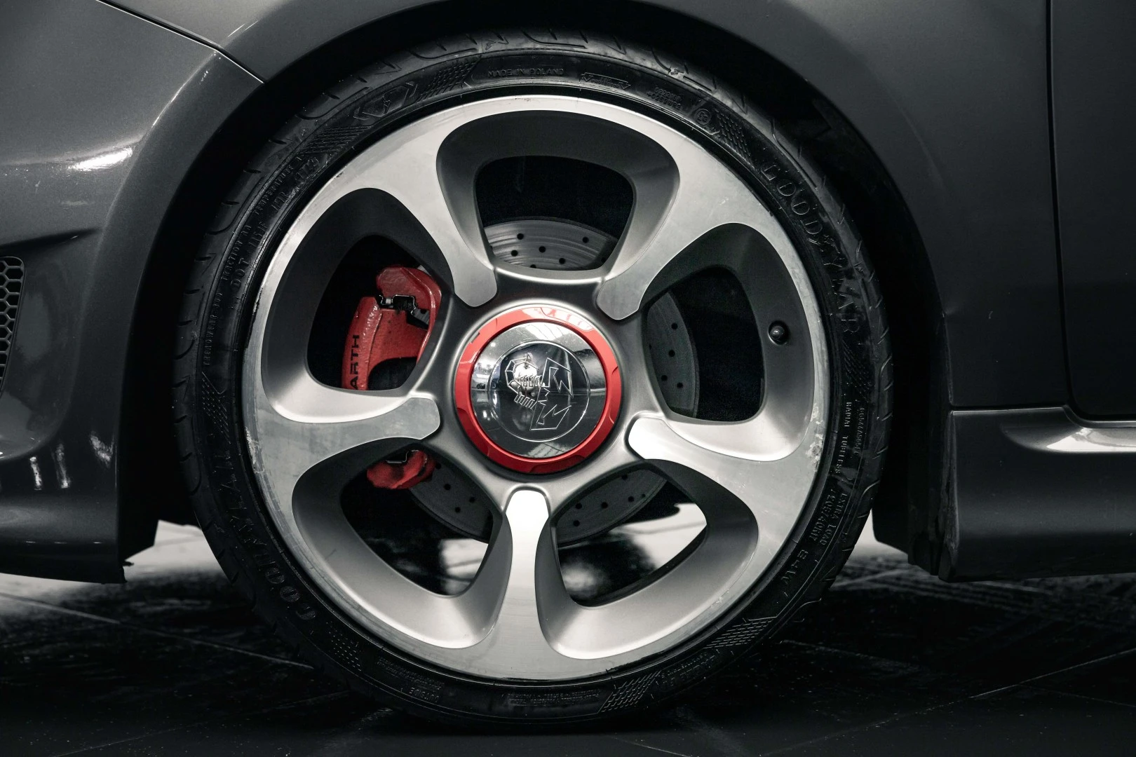 Abarth 595 SCUDERIA ITALIA