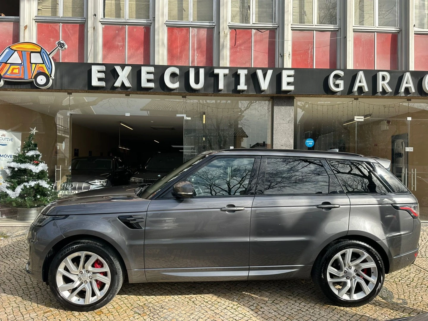 Land Rover Range Rover Sport P400e Hybrid HSE