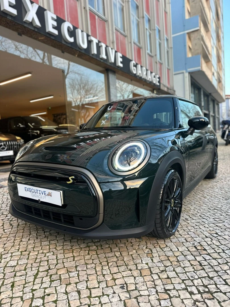 MINI 3 Portas Cooper SE Resolute Edition