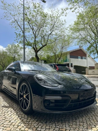 Porsche Panamera Sport Turismo 4 E-Hybrid