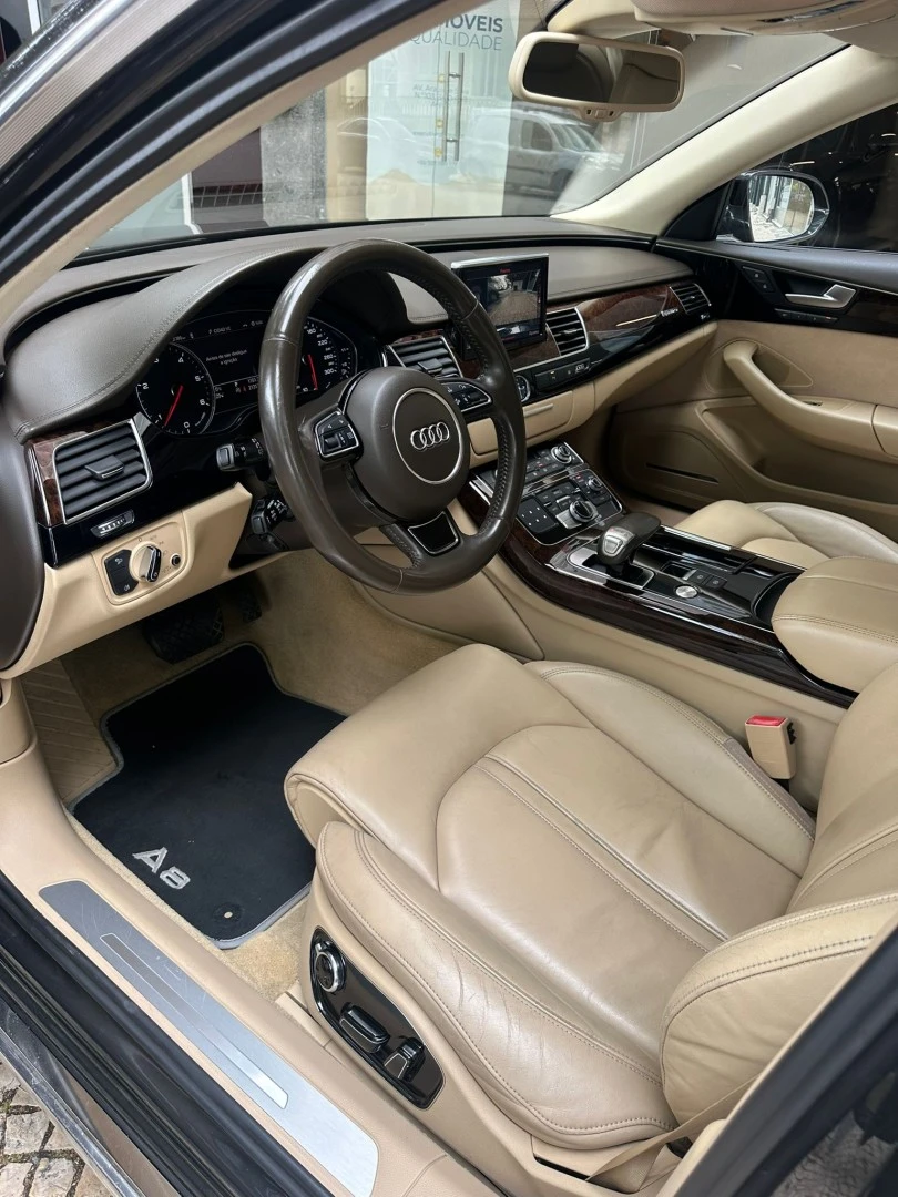 Audi A8 3.0 TDi V6 quattro