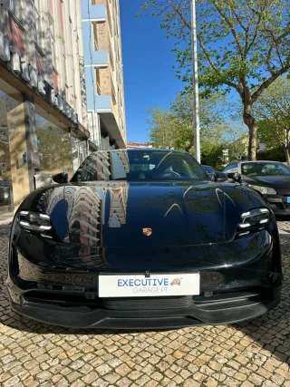 Porsche Taycan 4S