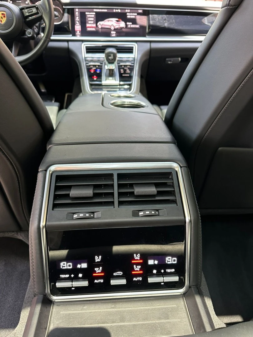 Porsche Panamera Sport Turismo 4 E-Hybrid