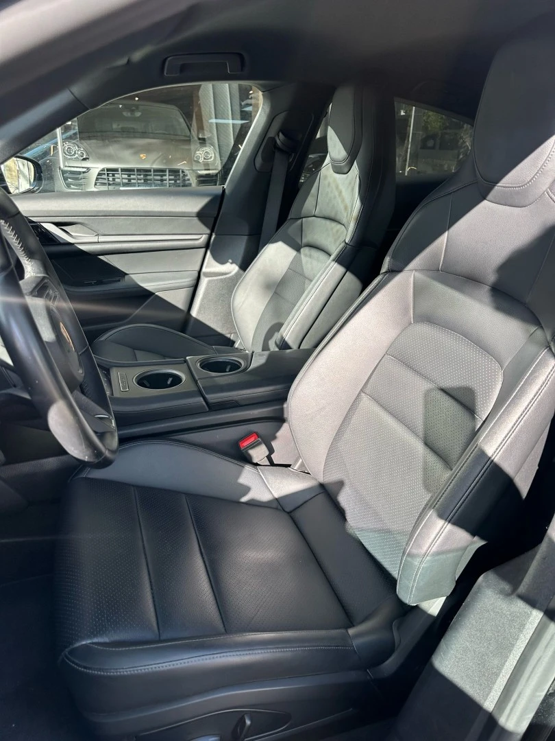 Porsche Taycan 4S