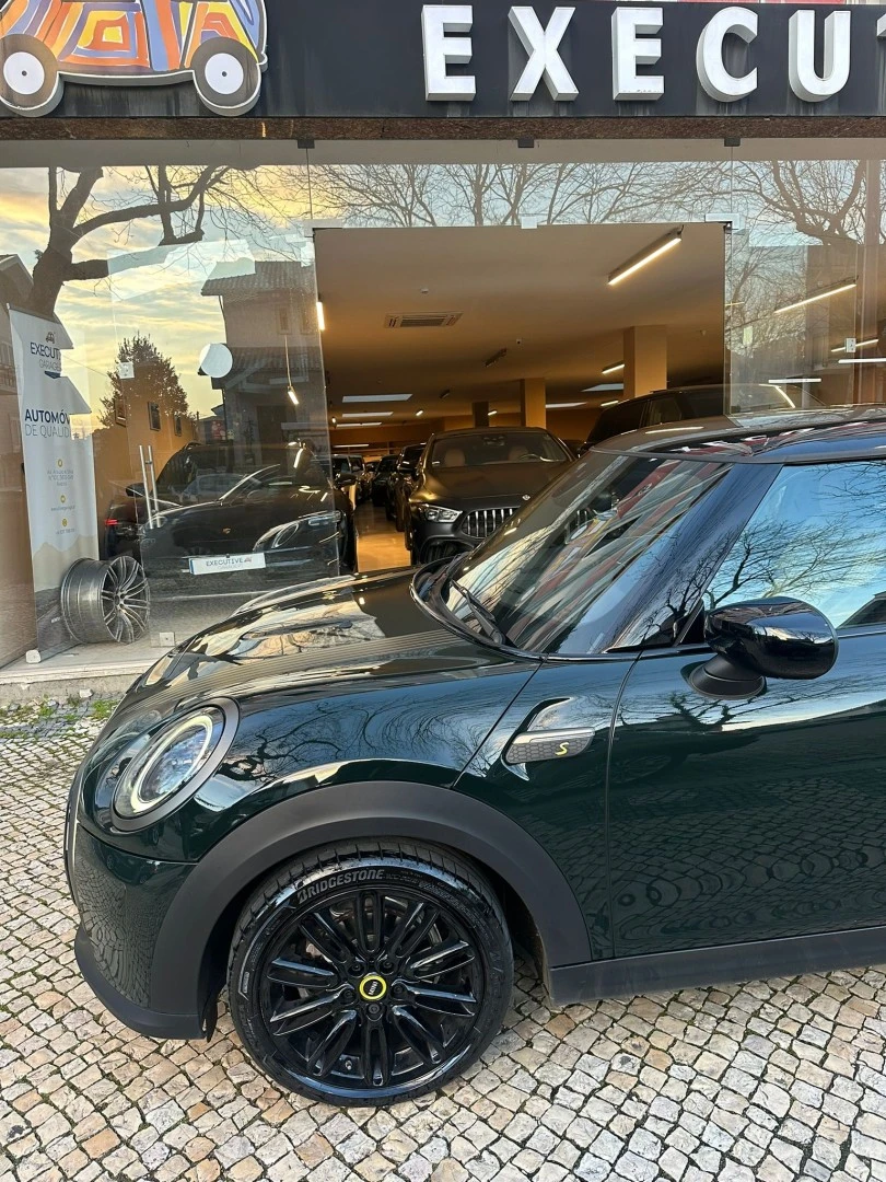 MINI 3 Portas Cooper SE Resolute Edition