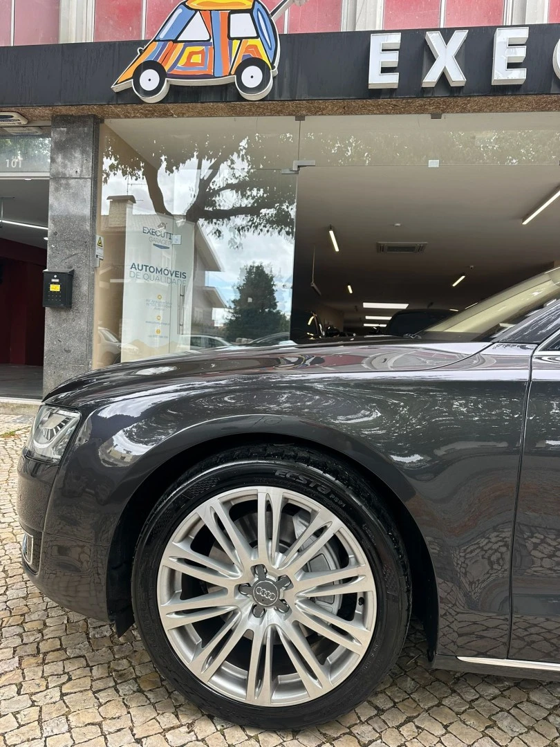 Audi A8 3.0 TDi V6 quattro