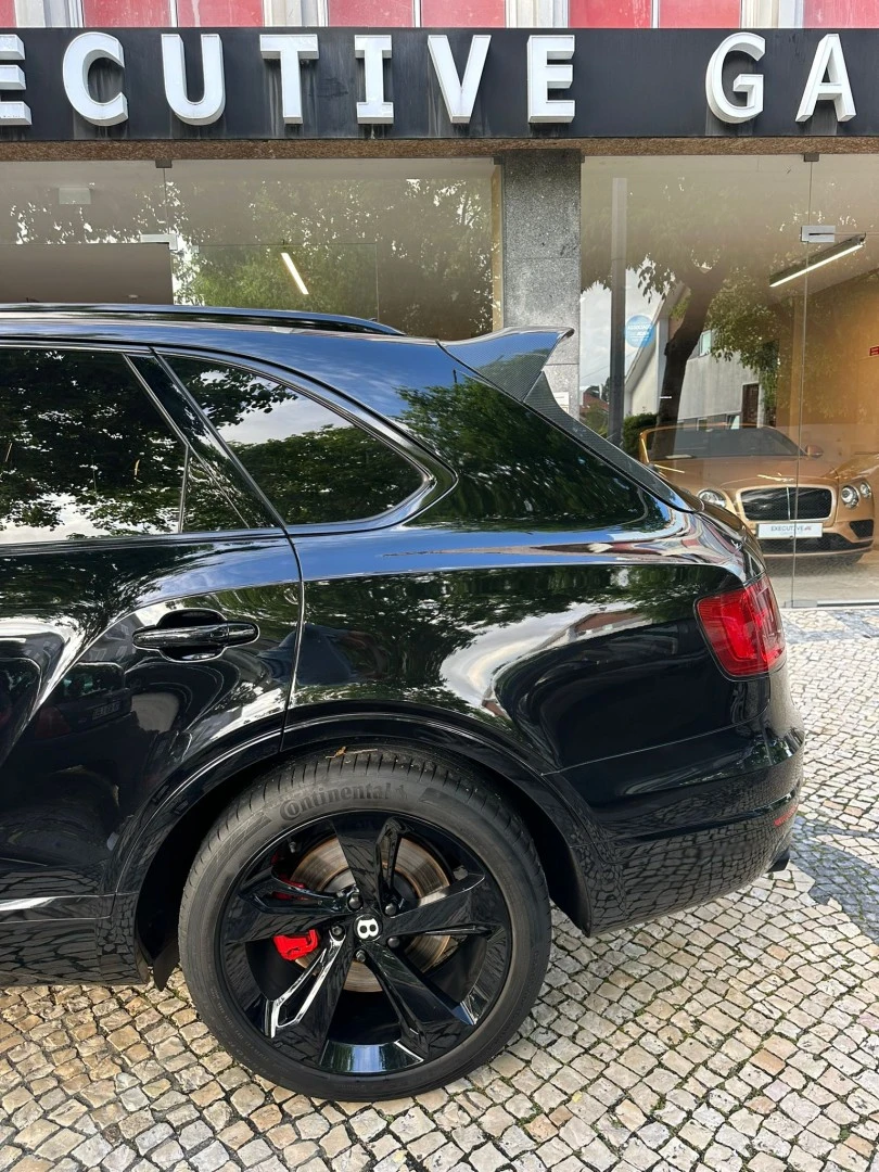 Bentley Bentayga V8