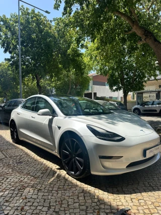 Tesla Model 3 Long-Range Dual Motor AWD