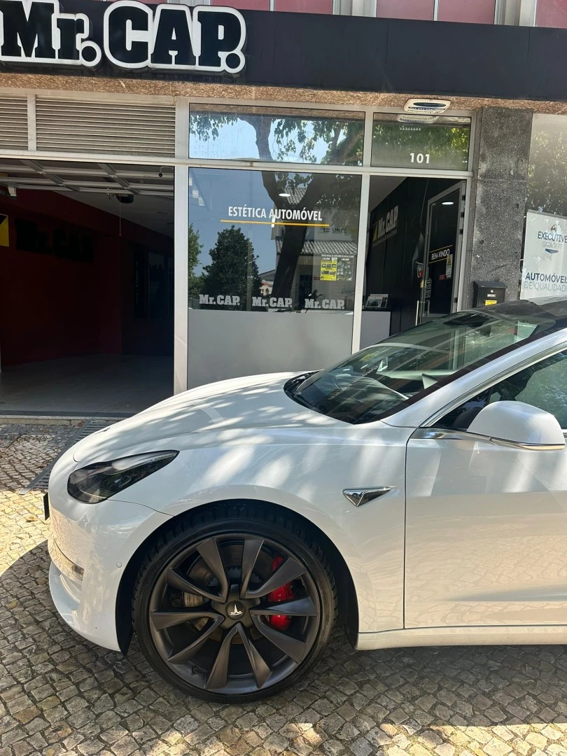 Tesla Model 3 Long-Range Dual Motor AWD