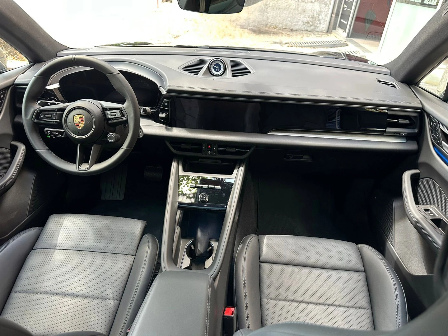 Porsche Macan Electric 4