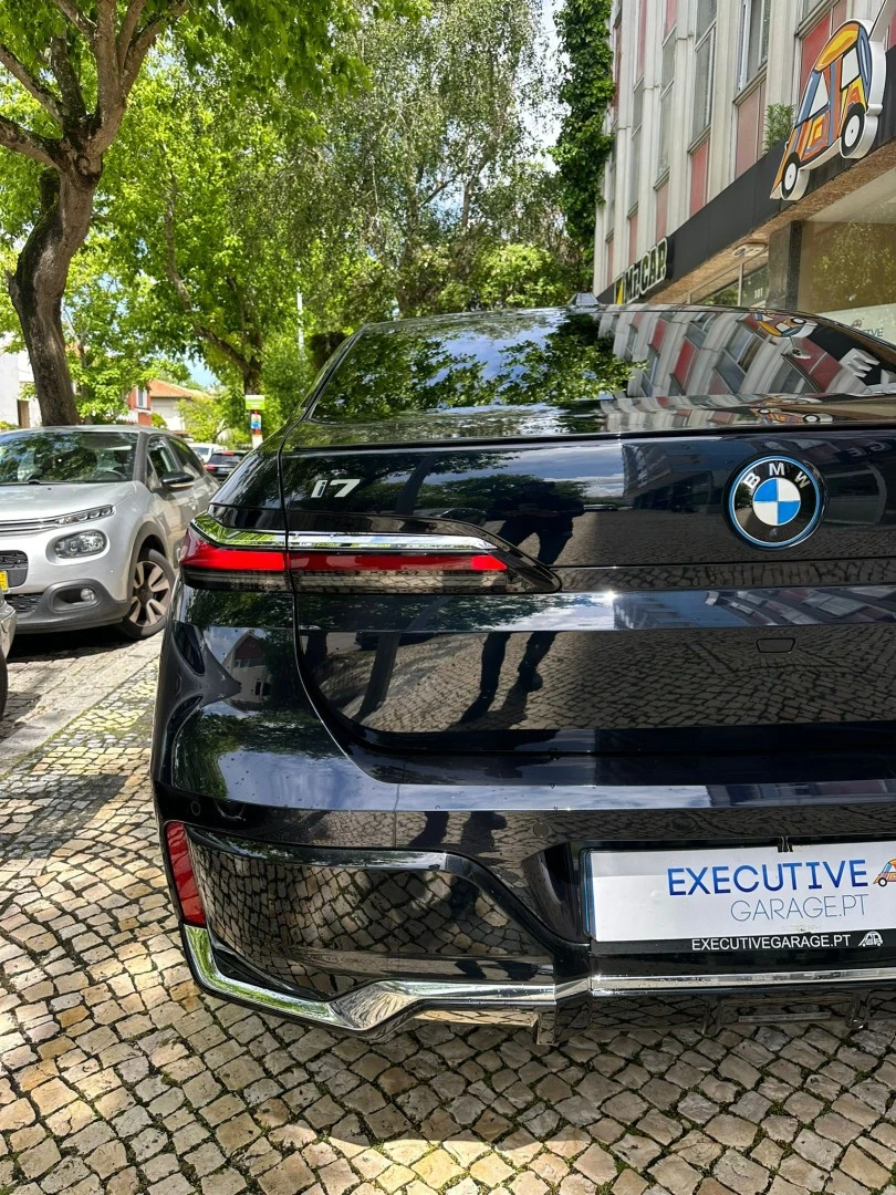 BMW i7 xDrive60 Pack Desportivo M