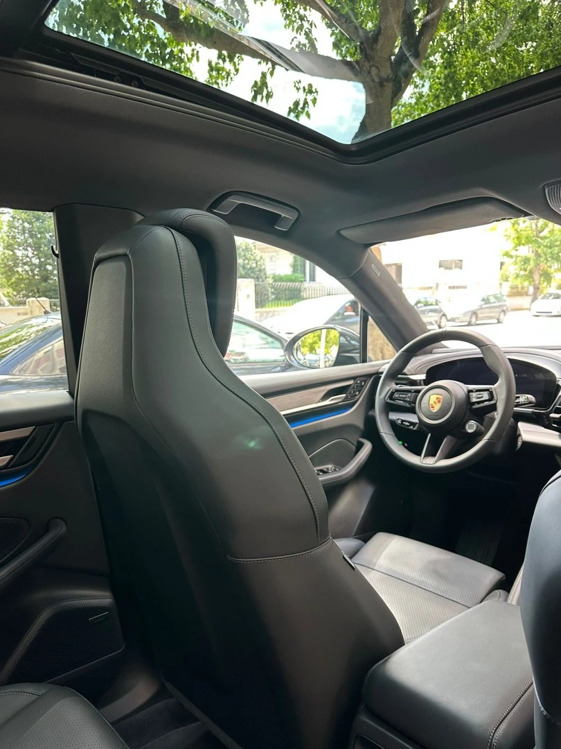 Porsche Macan Electric 4