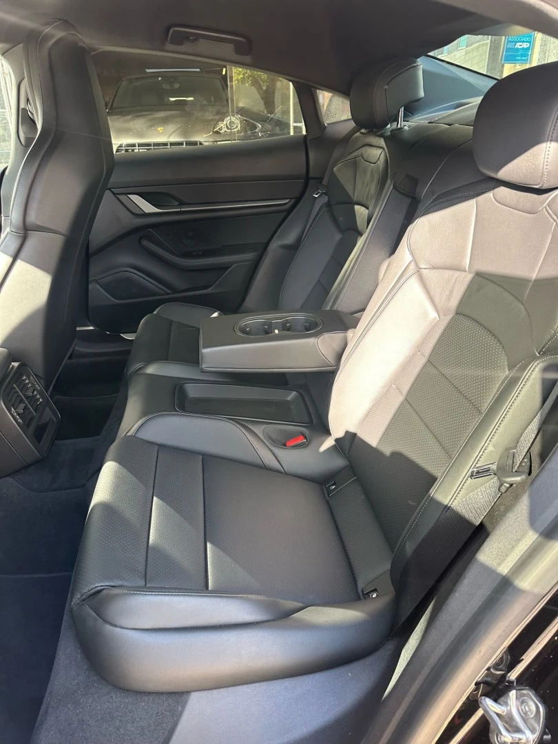 Porsche Taycan 4S