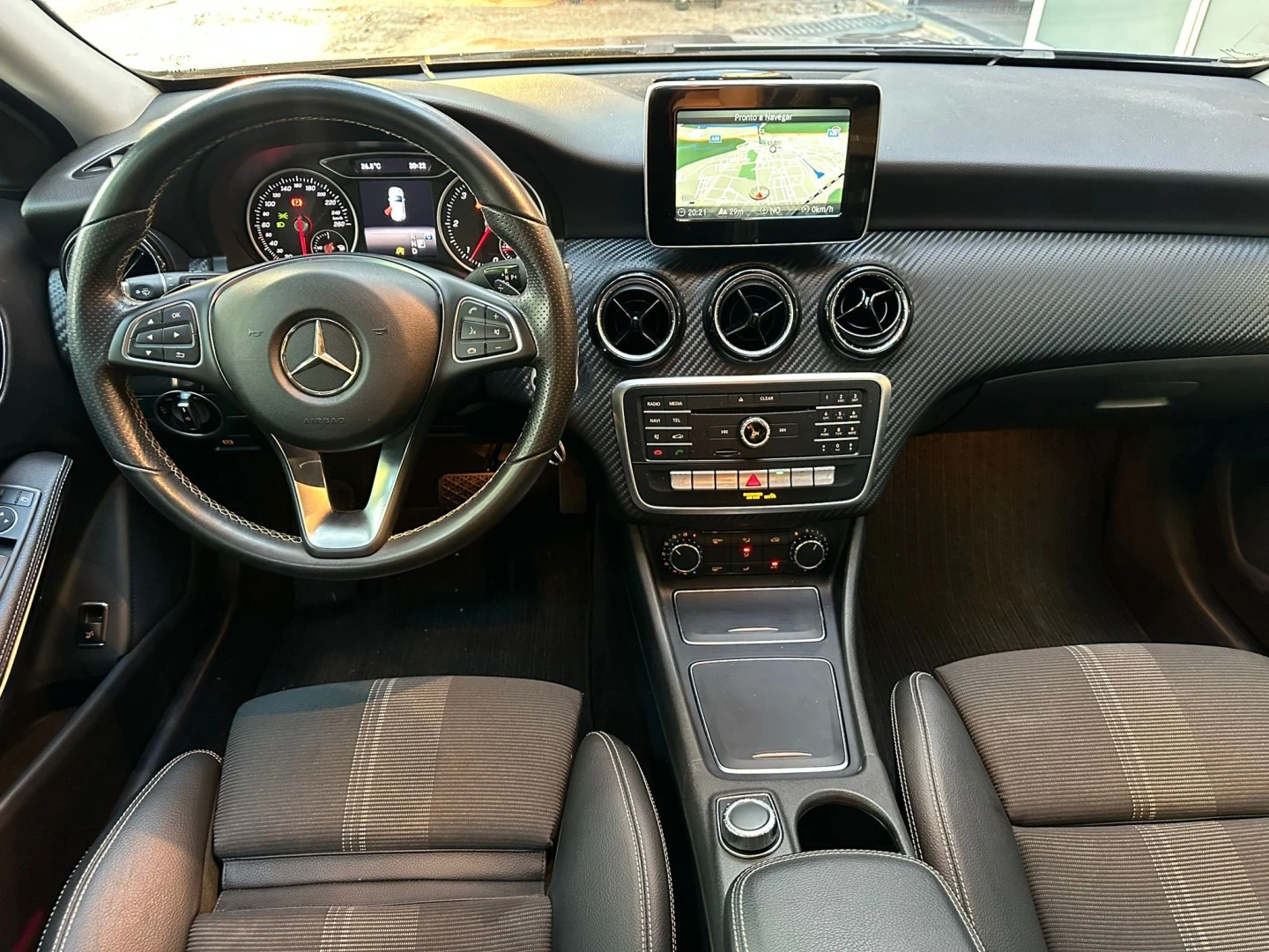 Mercedes-Benz GLA 220 d Urban