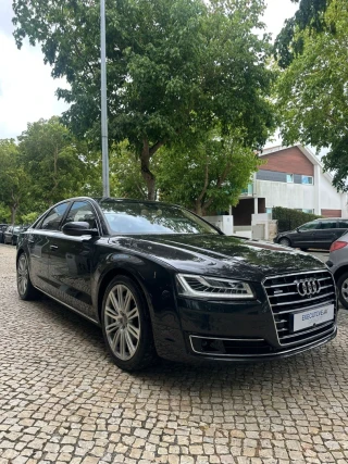 Audi A8 3.0 TDi V6 quattro