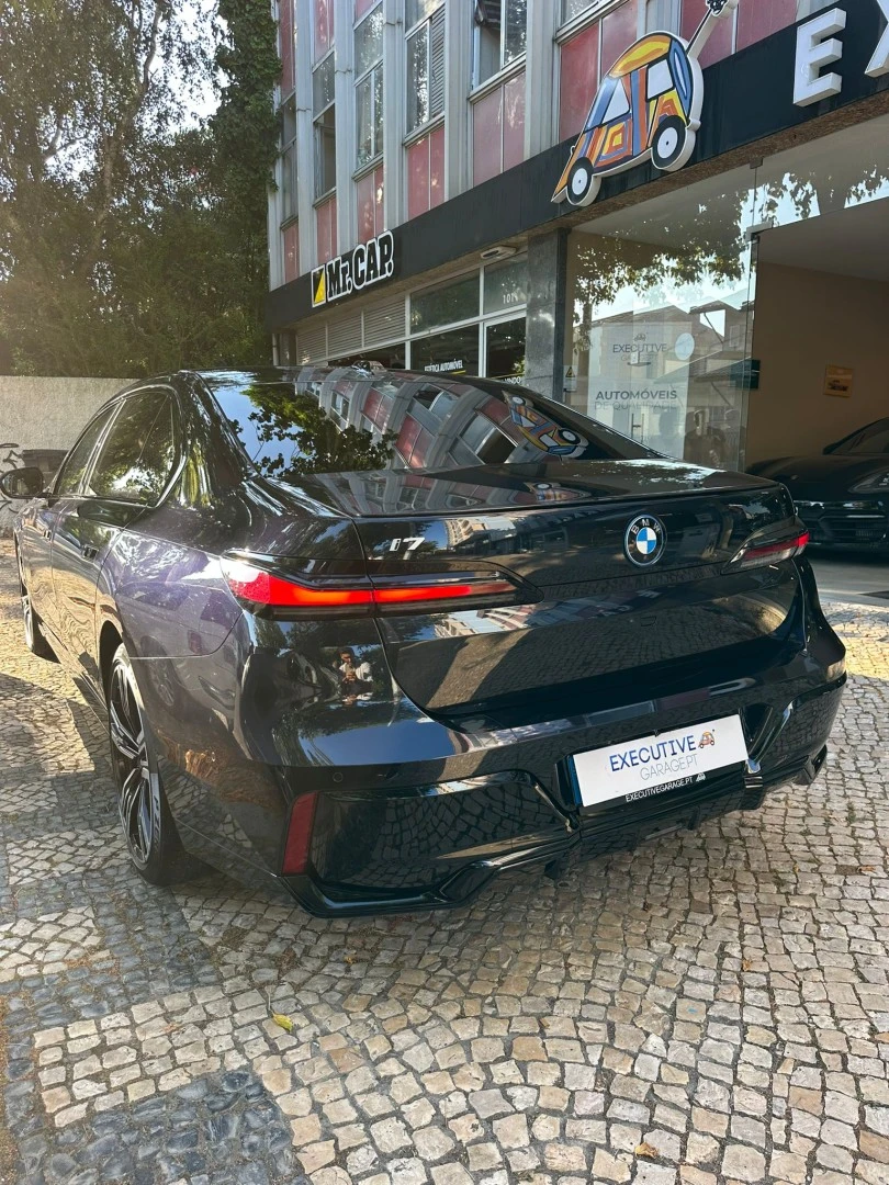 BMW i7 xDrive60 Pack Desportivo M