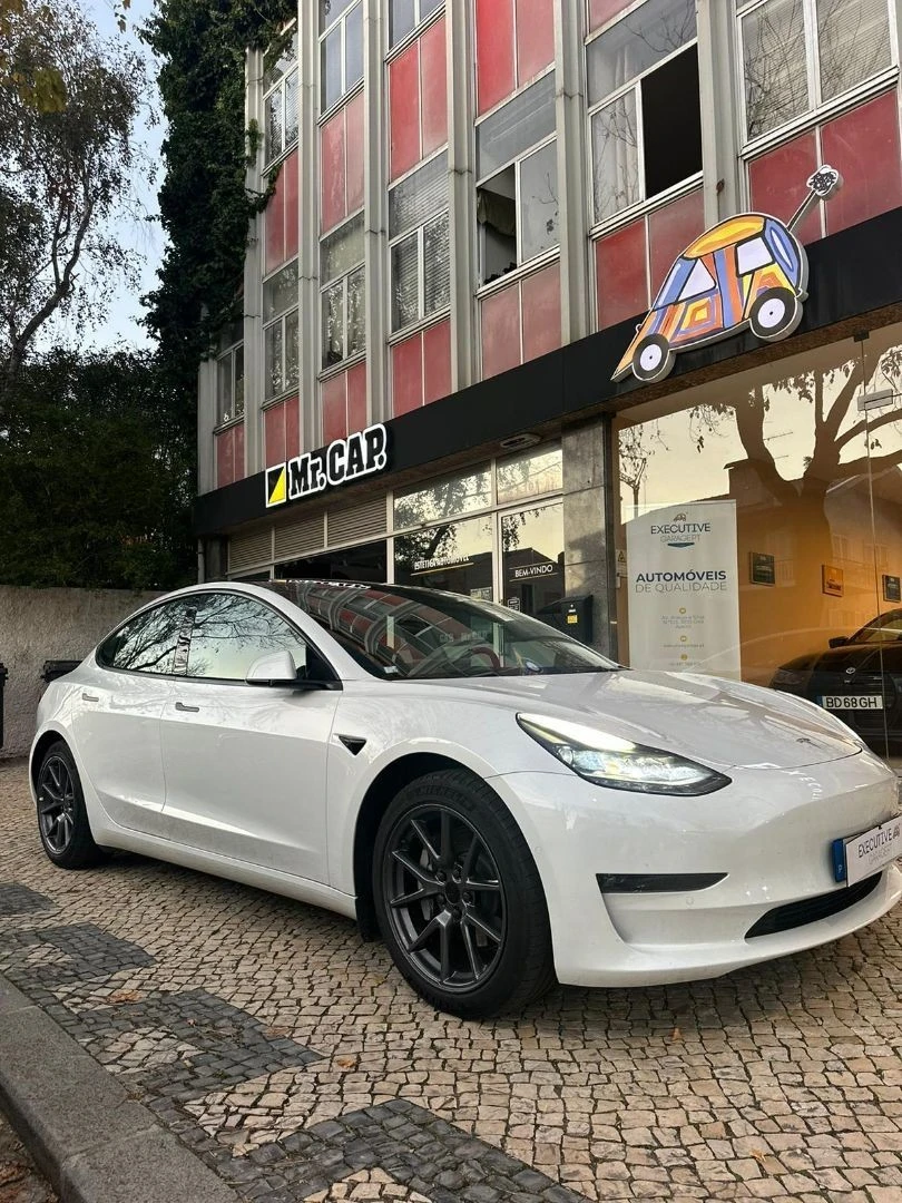 Tesla Model 3 Long-Range Dual Motor AWD