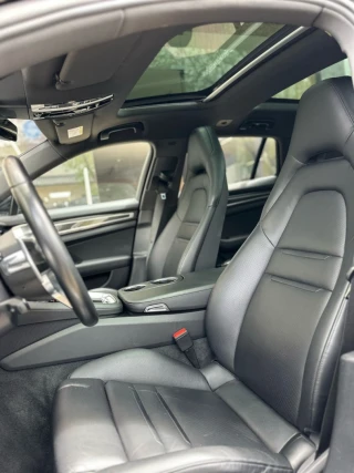 Porsche Panamera Sport Turismo 4 E-Hybrid