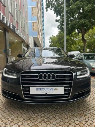Audi A8 3.0 TDi V6 quattro