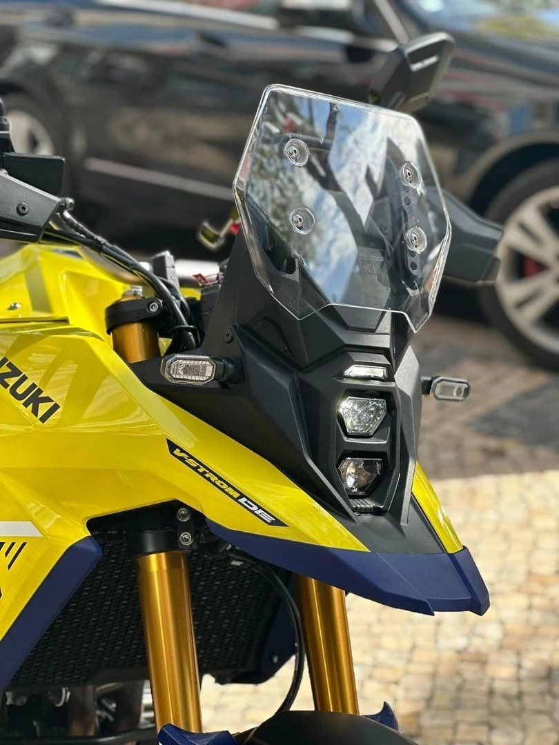 Suzuki V  V-storm 800 DE