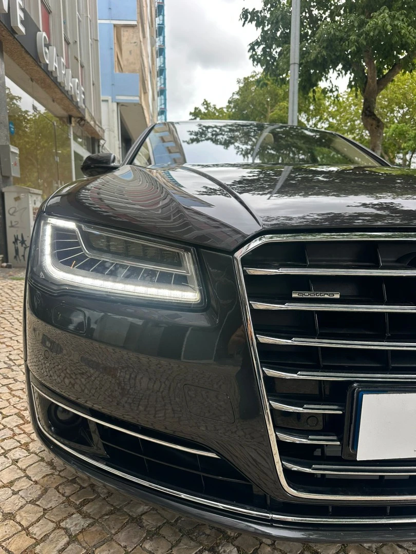 Audi A8 3.0 TDi V6 quattro