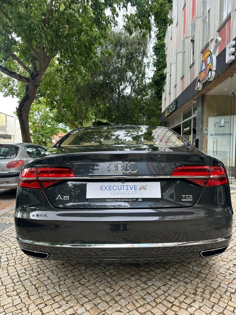 Audi A8 3.0 TDi V6 quattro