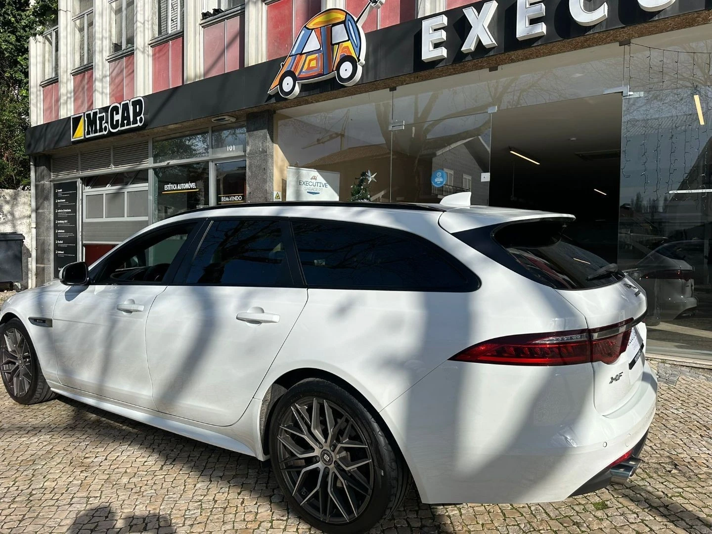 Jaguar XF Sportbrake 2.0 D R-Sport Aut.